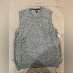 Men’s M Club Room Grey Sweater Vest